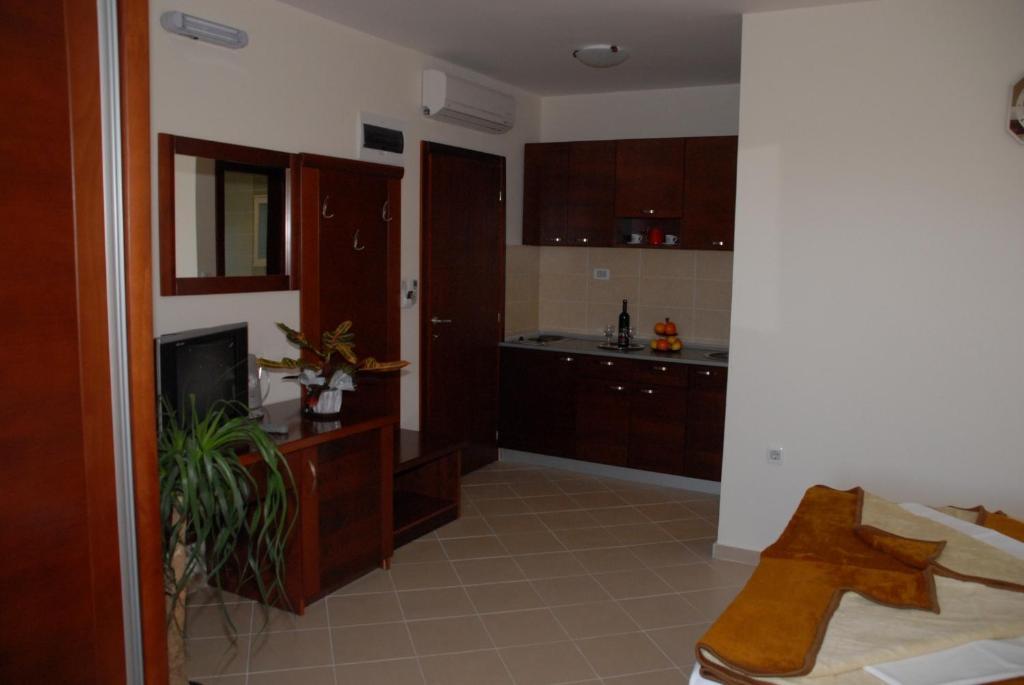 Apartments Krapina Будва Экстерьер фото